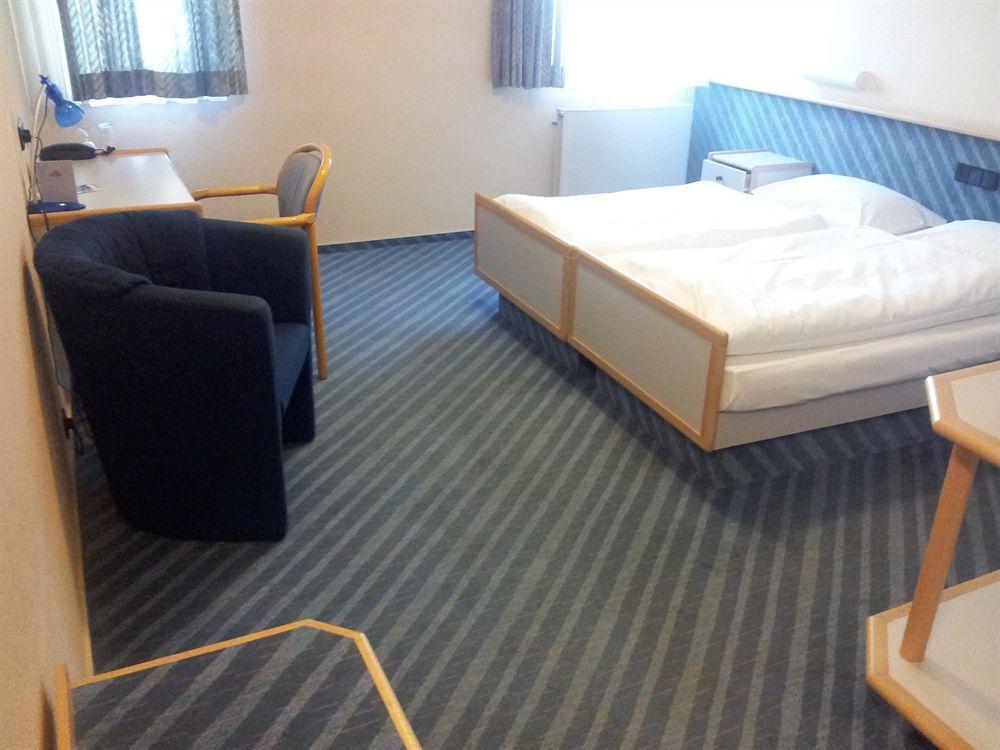 Loewen Hotel Arian Allmersbach im Tal Extérieur photo
